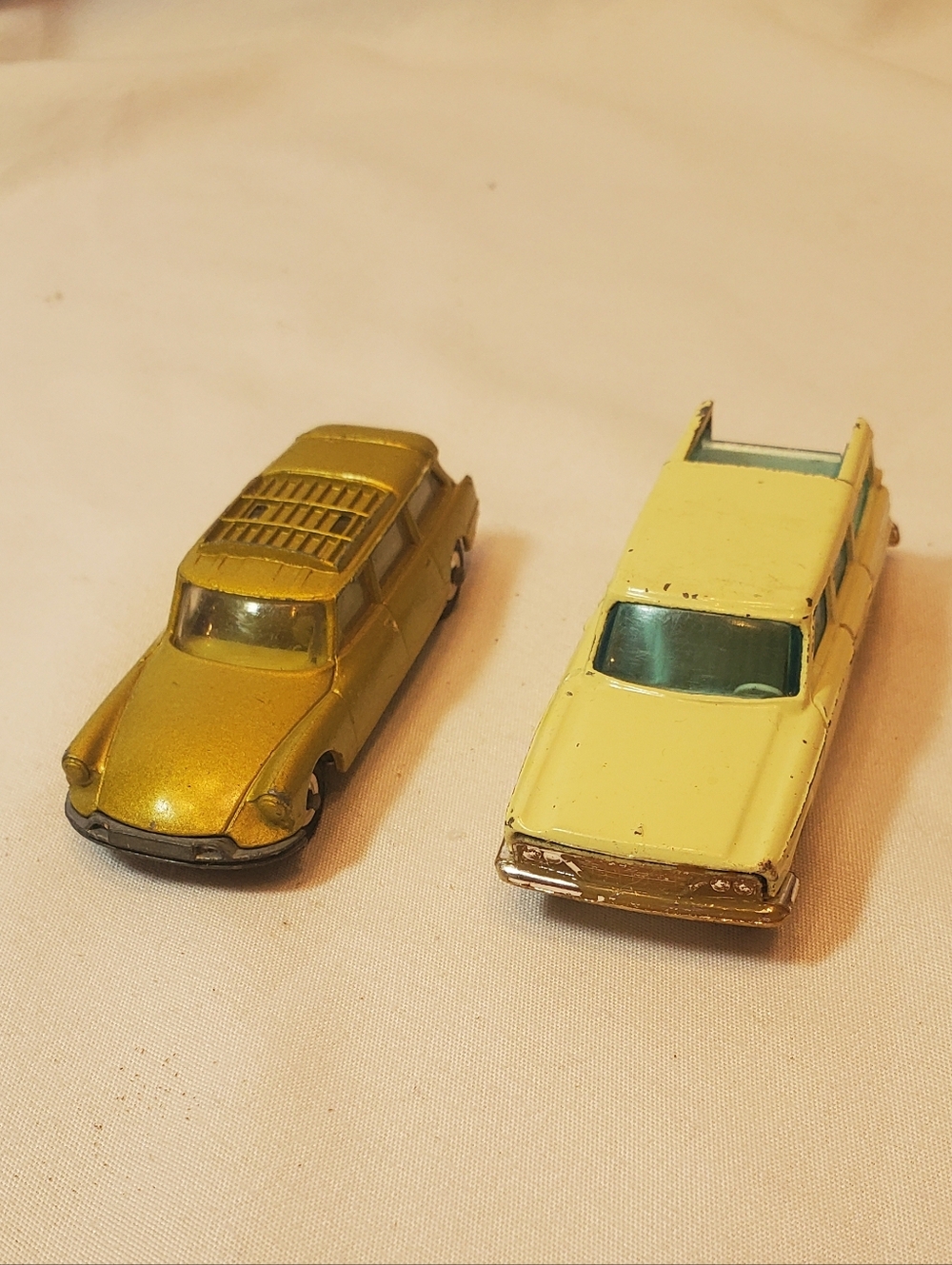 Husky Citreon Safari & Studebaker Wagonaire Vtg 1960's Die Cast Metal Toy Cars